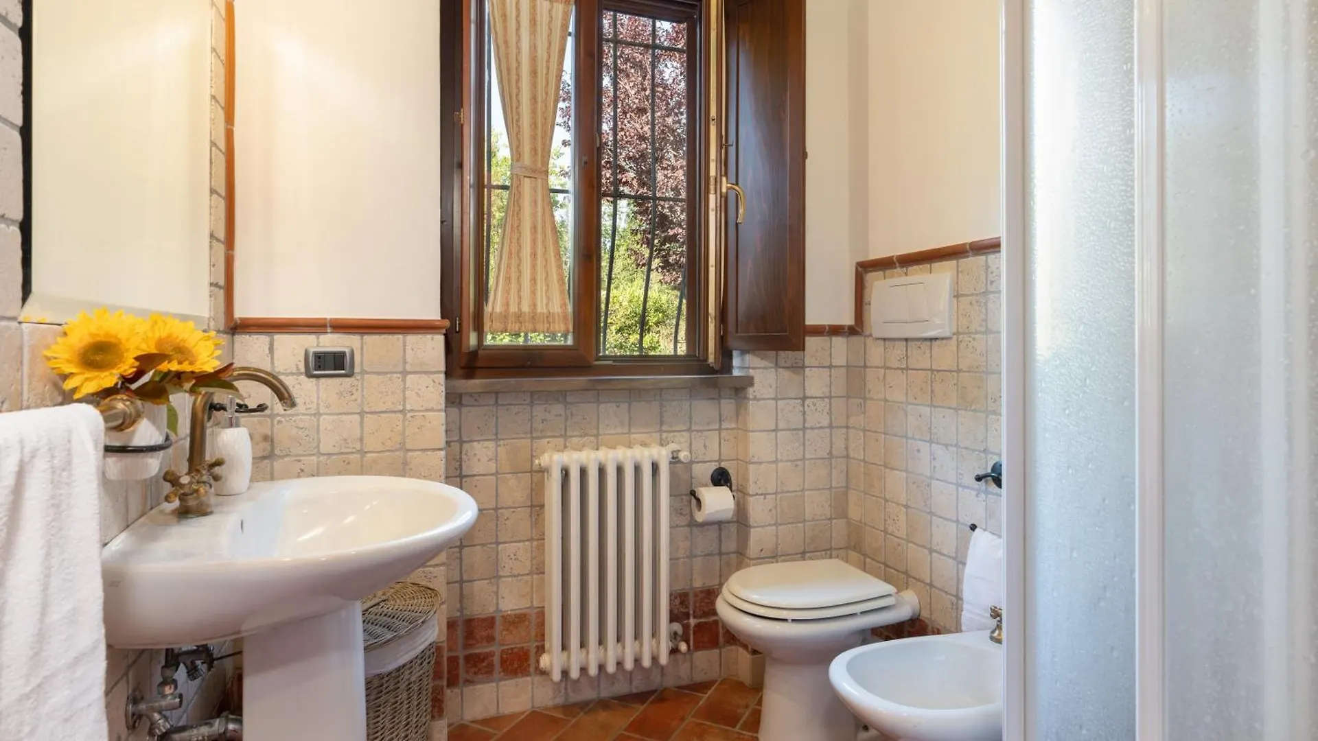 Peruccio 4, Emma Villas Volterra